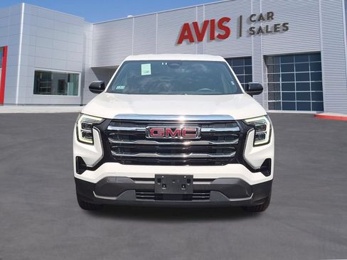 Used 2025 GMC Terrain Elevation AWD/4WD image 2