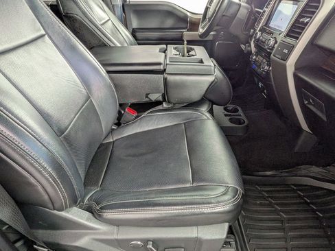 Used 2017 Ford F150 Lariat RWD image 28