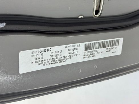 Used 2019 Dodge Charger SXT image 38