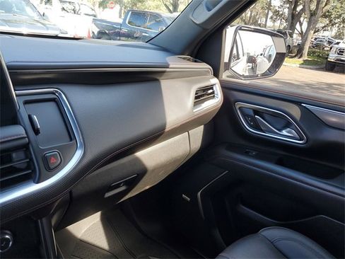 Used 2024 Chevrolet Suburban RST w/ Luxury Package image 24