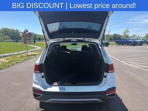 Used 2022 Volkswagen Taos SE w/ IQ.Drive SE Package AWD/4WD image 13