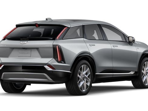 New 2026 Cadillac Optiq Luxury 2 image 29