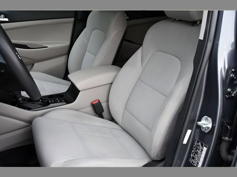 Used 2019 Hyundai Tucson Value AWD/4WD image 12