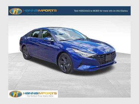 Used 2023 Hyundai Elantra SEL FWD image 1
