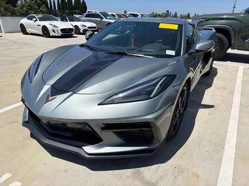 Used 2023 Chevrolet Corvette Stingray Premium Cpe w/ Z51 Performance Package RWD image 2