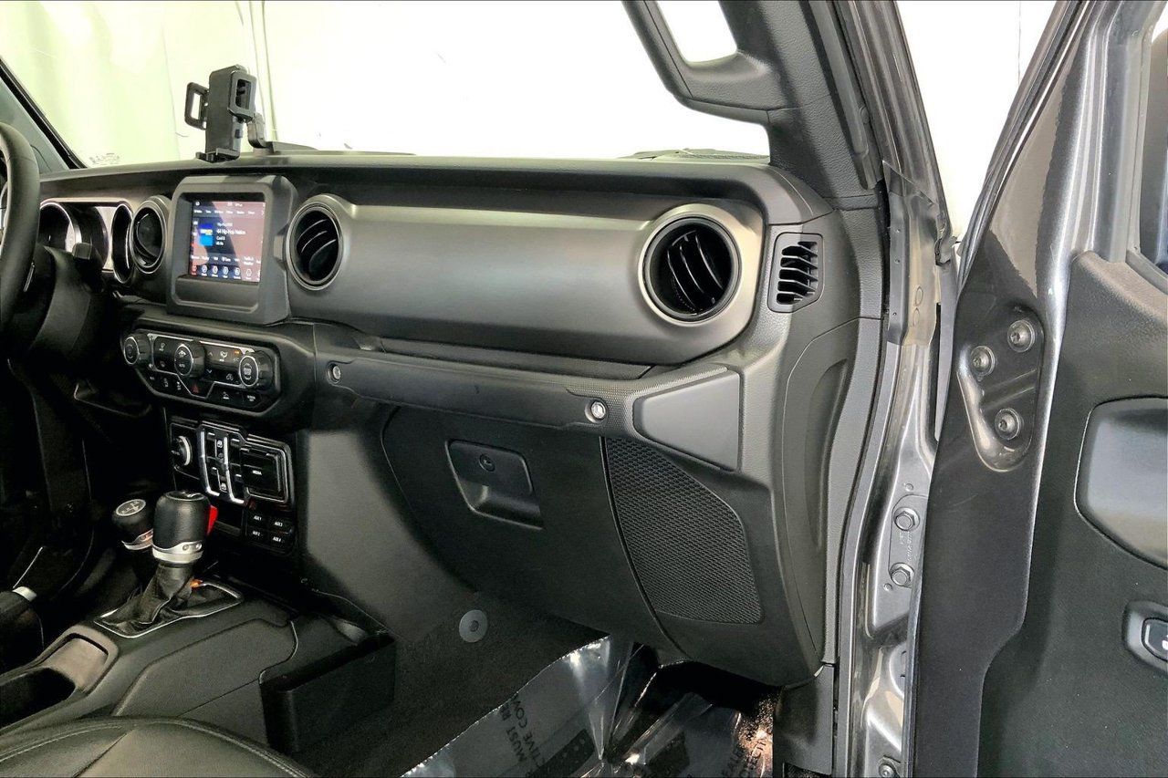 Used 2022 Jeep Gladiator Sport AWD/4WD image 16