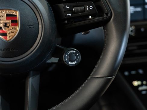 Certified 2026 Porsche Macan AWD/4WD image 25