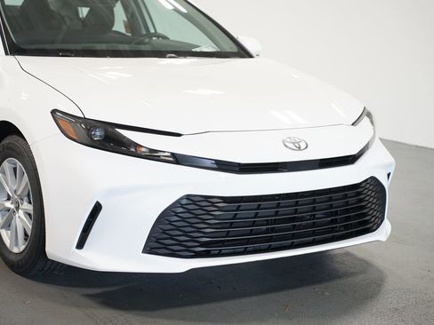 New 2026 Toyota Camry LE image 4