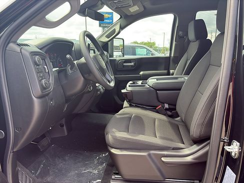 New 2026 Chevrolet Silverado 2500 Custom w/ Custom Blackout Package AWD/4WD image 9