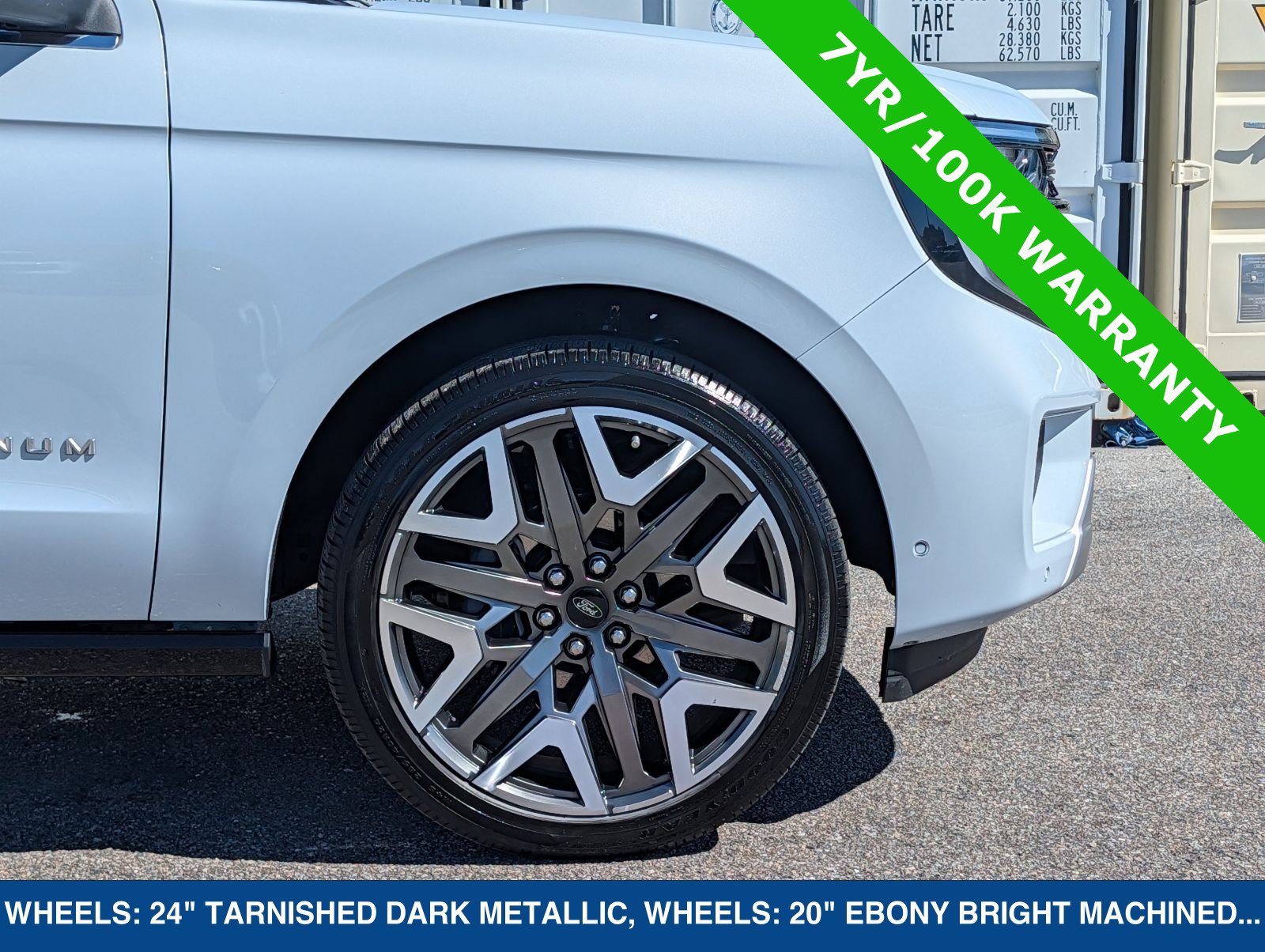 Used 2025 Ford Expedition Platinum w/ Platinum Ultimate Package AWD/4WD image 12
