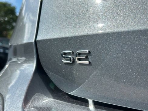 Certified 2022 Volkswagen Taos SE AWD/4WD image 45