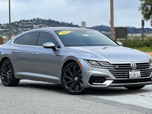 Used 2019 Volkswagen Arteon SEL image 2