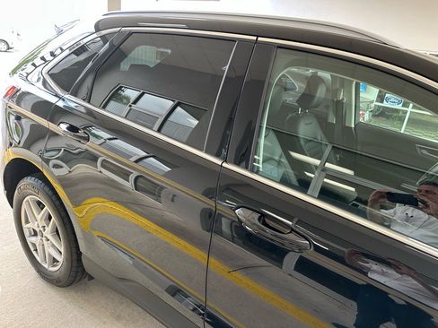 Certified 2023 Ford Edge SEL w/ Convenience Package image 9