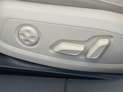 Used 2021 Audi A4 2.0T Premium w/ Convenience Package image 24