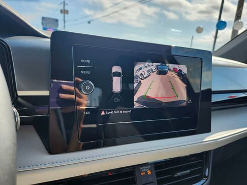 New 2025 Volkswagen Taos S image 8