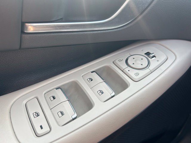 Used 2023 Hyundai Sonata SEL FWD image 14