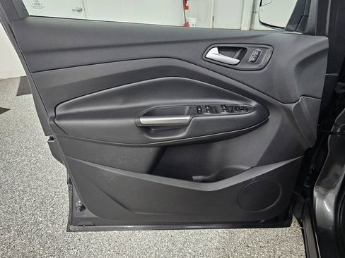 Used 2018 Ford Escape SEL FWD image 12