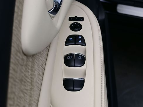 Used 2024 Nissan Murano SL AWD/4WD image 13