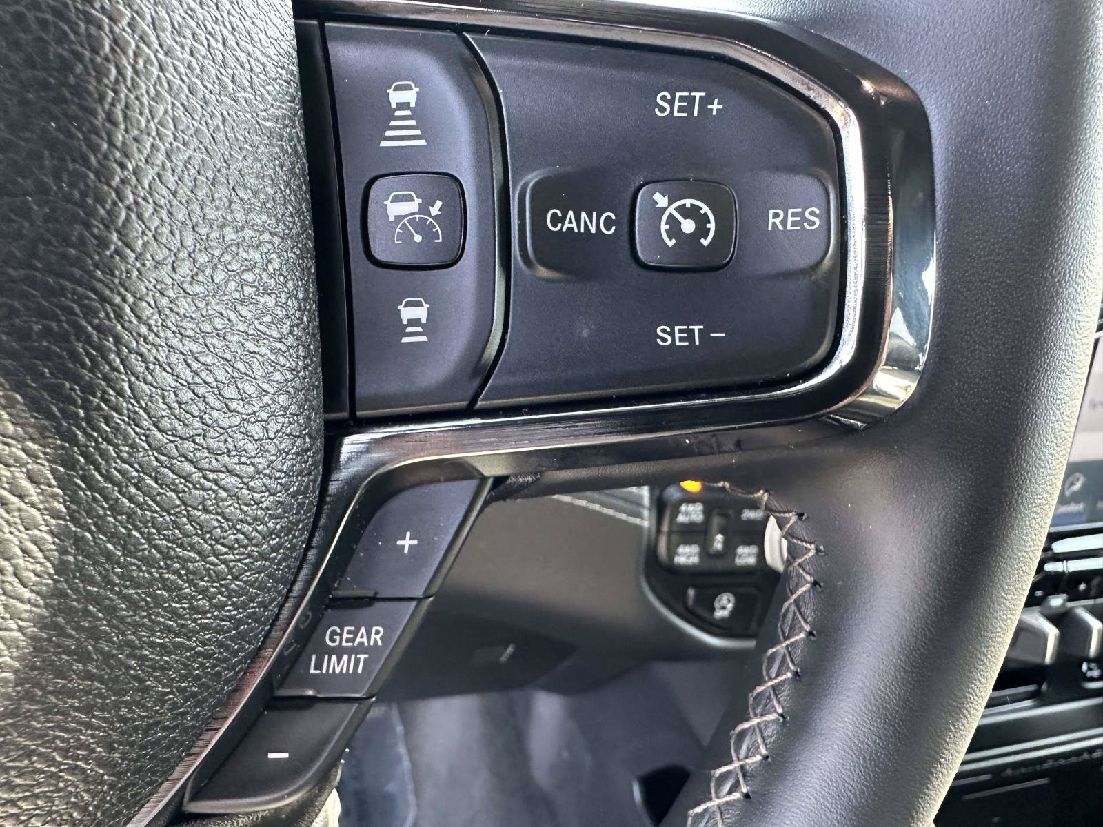 Used 2024 RAM 1500 Limited AWD/4WD image 18