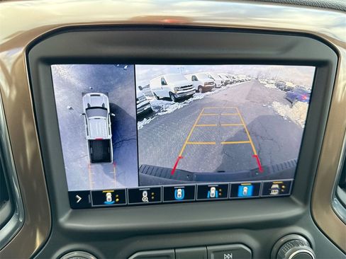 Used 2020 Chevrolet Silverado 3500 High Country w/ Z71 Off-Road Package image 17