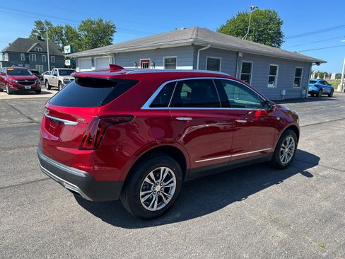 Used 2021 Cadillac XT5 Premium Luxury AWD/4WD image 3