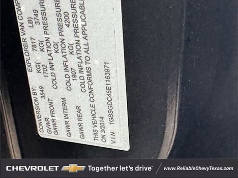 Used 2014 Chevrolet Express 1500 image 36