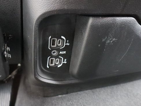 Used 2019 RAM 1500 Laramie image 16