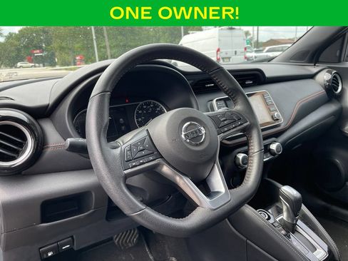 Used 2020 Nissan Kicks SR w/ Exterior Package FWD image 19