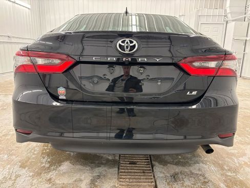 Used 2023 Toyota Camry LE FWD image 5