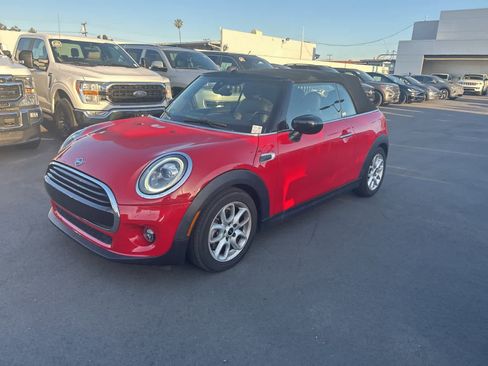 Used 2021 MINI Cooper Convertible image 2