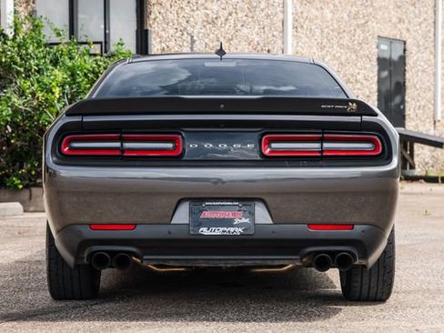 Used 2020 Dodge Challenger R/T Scat Pack w/ Plus Package RWD image 18
