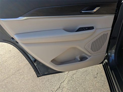 New 2025 Jeep Grand Cherokee L Limited image 27