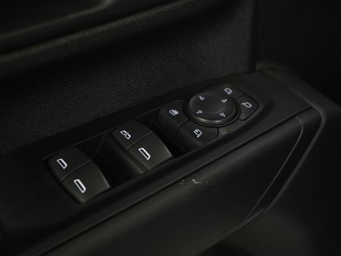Used 2022 Chevrolet Silverado 2500 Custom w/ Custom Value Package AWD/4WD image 23
