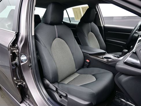 Used 2021 Toyota Camry LE w/ Cold Weather Package FWD image 14