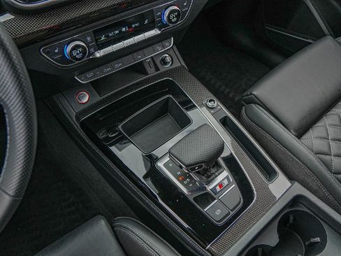 Used 2024 Audi SQ5 Premium Plus w/ Premium Plus Package image 17