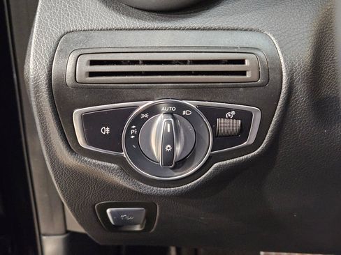 Used 2021 Mercedes-Benz GLC 300 4MATIC Coupe image 26