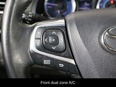 Used 2015 Toyota Camry XLE image 8