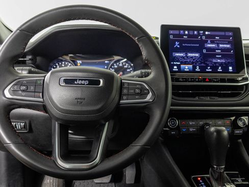 Used 2023 Jeep Compass Trailhawk image 28