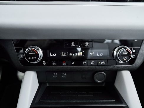 New 2026 Mitsubishi Outlander SEL FWD image 50