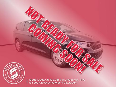 Used 2025 Chrysler Pacifica Select FWD image 1