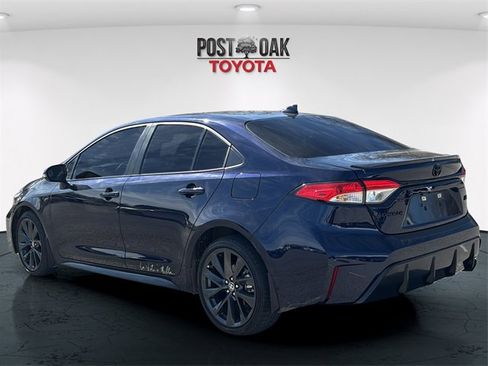 Used 2025 Toyota Corolla SE image 5