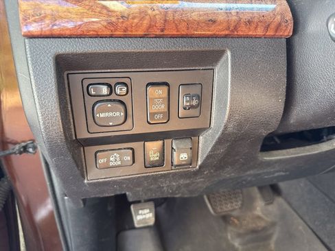 Used 2015 Toyota Tundra 1794 Edition image 9