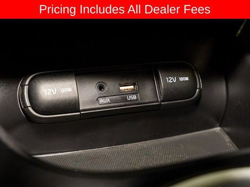 Used 2019 Kia Soul + FWD image 13