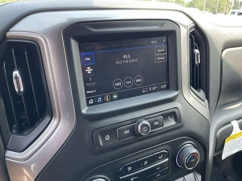 Used 2024 Chevrolet Silverado 1500 Custom Trail Boss w/ LPO, Dark Essentials Package AWD/4WD image 19