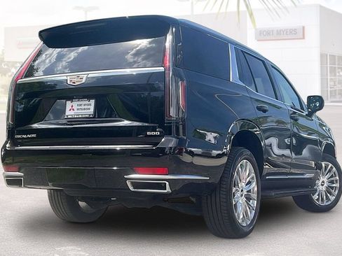 Used 2024 Cadillac Escalade Premium Luxury RWD image 35