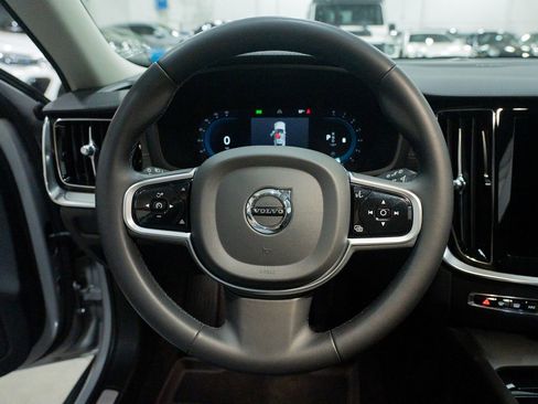 Used 2023 Volvo V60 B5 Cross Country Ultimate w/ Climate Package image 33