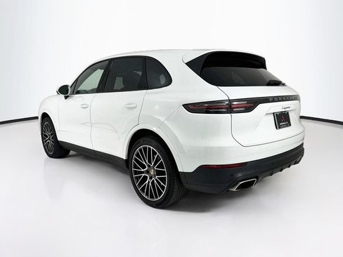 Certified 2023 Porsche Cayenne AWD/4WD image 3