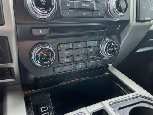 Used 2017 Ford F150 Lariat RWD image 15