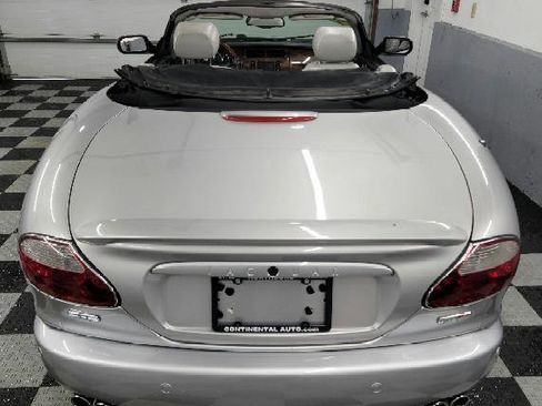 Used 2005 Jaguar XK8 Convertible RWD image 37