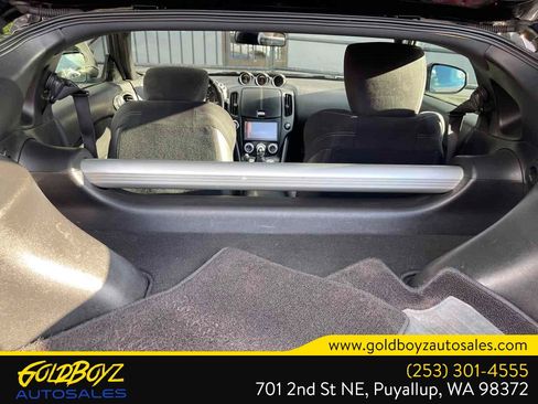Used 2017 Nissan 370Z Coupe RWD image 24